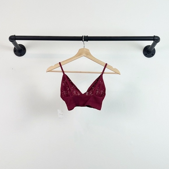 NWT Free People Feels Right Seamless Bralette in Pomegranate Wine - Picture 7 of 8